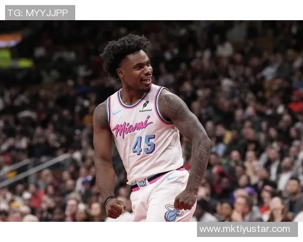 米切尔半场表现亮眼12投7中斩获17分6篮板2助攻且零失误正负值高达19